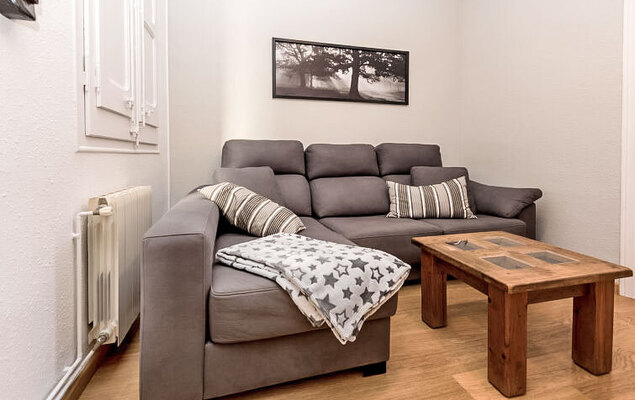 Sagrada Familia Grassot - Industria - Photo 8